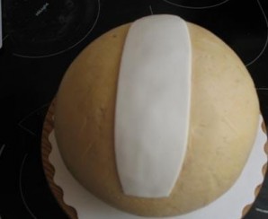 Торт "Волейбольный мяч" - фото шаг 3