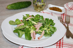 Зелёный салат с ветчиной - фото шаг 10