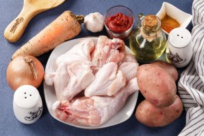 Курица с картошкой в мультиварке - фото шаг 1