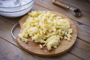 Тертый пирог с яблоками - фото шаг 9