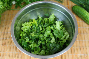 Салат "Молодо-зелено" - фото шаг 2
