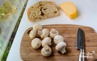 Запеченные бутерброды с грибами - фото шаг 1