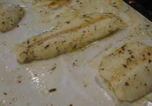 Рыба, запеченная в сливочном соусе - фото шаг 3
