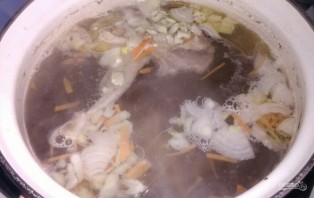Легкий гречневый суп на бульоне из птицы - фото шаг 3