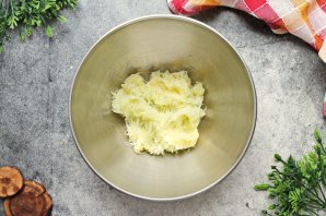 Блинчики из кабачков - фото шаг 2