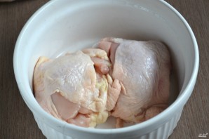Курица с грибами в духовке - фото шаг 4