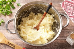 Биточки из пюре - фото шаг 5
