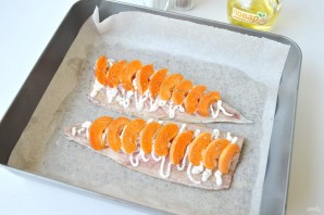 Скумбрия с абрикосами - фото шаг 4