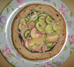 Сэндвич с салатом "Ницца" - фото шаг 8