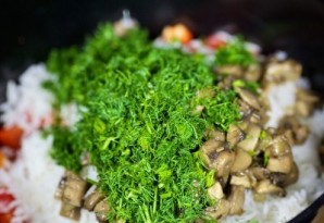 Салат из креветок, грибов и риса - фото шаг 7