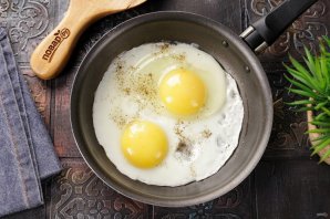 Глазунья - фото шаг 5