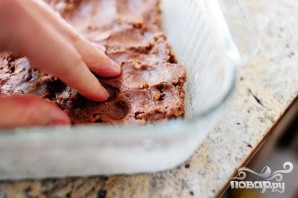 Шоколадные пирожные с орехами - фото шаг 2