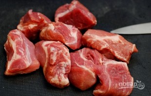Макароны со свининой на сковороде - фото шаг 3