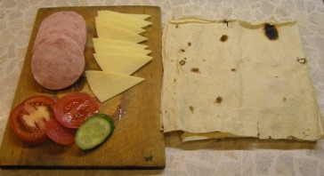 Бутерброды из лаваша - фото шаг 1