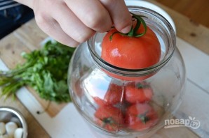 Малосольные помидоры по-грузински - фото шаг 4