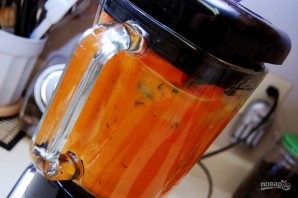 Морковный суп-пюре с травами - фото шаг 4