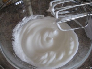 Оладушки на молоке - фото шаг 2
