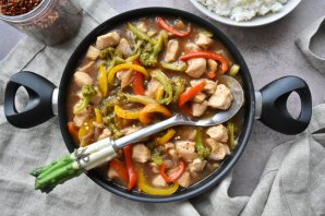 Курица с брокколи по-азиатски - фото шаг 10