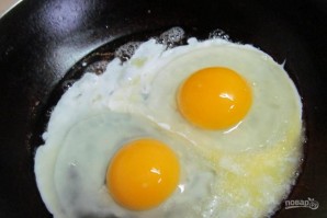 Лепешка с яйцом на завтрак - фото шаг 4