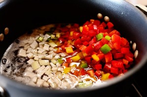 Суп из черной фасоли и овощей - фото шаг 6