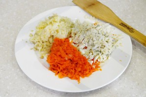 Овощной салат с яйцом - фото шаг 1