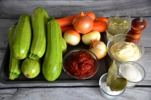 Кабачковая икра на зиму с майонезом - фото шаг 1