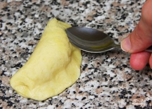 Пирожки с сыром Фета - фото шаг 10