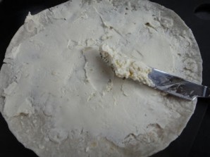 Говядина, запеченная в духовке с сыром и помидорами - фото шаг 1