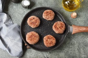 Постные котлеты из фасоли - фото шаг 6