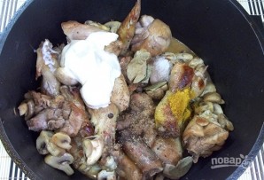 Курица жареная с грибами шампиньонами - фото шаг 5