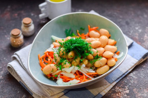 Постный салат с фасолью и корейской морковью - фото шаг 5