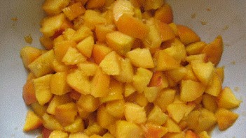 Варенье из персиков без косточек - фото шаг 4