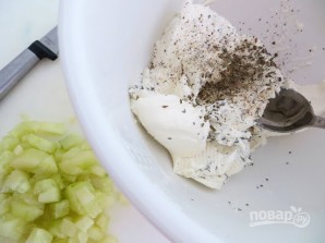 Помидорки черри с огуречно-сырной начинкой - фото шаг 3