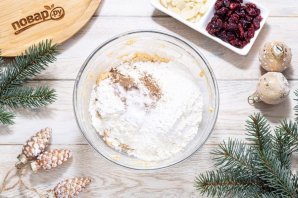 Новогоднее печенье с клюквой - фото шаг 4