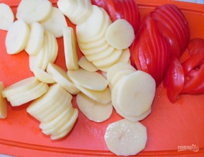 Запеканка из картофеля с помидорами - фото шаг 1