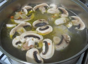 Суп вермишелевый с грибами   - фото шаг 6