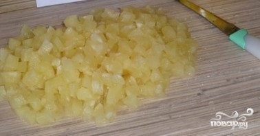 Салат из ананасов и курицы - фото шаг 3