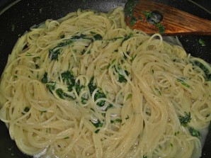 Спагетти с зеленью - фото шаг 5