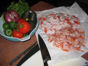 Салат с креветками и крабовым мясом - фото шаг 1
