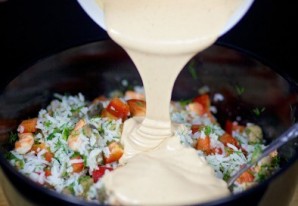 Салат из креветок, грибов и риса - фото шаг 9