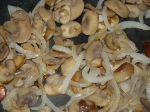 Салат "Обжорка" с грибами - фото шаг 2