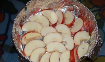 Шарлотка с яблоками без масла - фото шаг 5