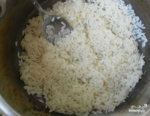 Тефтели с рисом в соусе - фото шаг 1