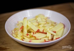 Салат с яблоками - фото шаг 1