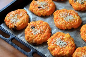 Морковное печенье с кунжутом - фото шаг 6