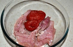 Шашлычки из свинины на шпажках в духовке - фото шаг 3
