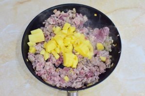 Пирог с мясом на кефире - фото шаг 9