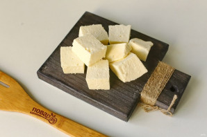 Жареный сыр в кунжуте - фото шаг 2