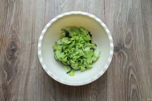 Салат из огурцов с базиликом - фото шаг 4