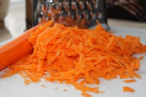 Морковь со сметаной - фото шаг 1